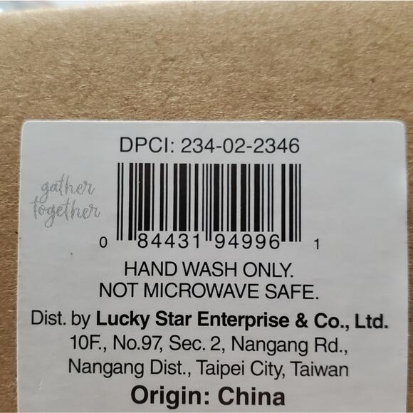 LUCKY STAR  Wine Glasses Set of 2 NWT - Picture 2 of 3